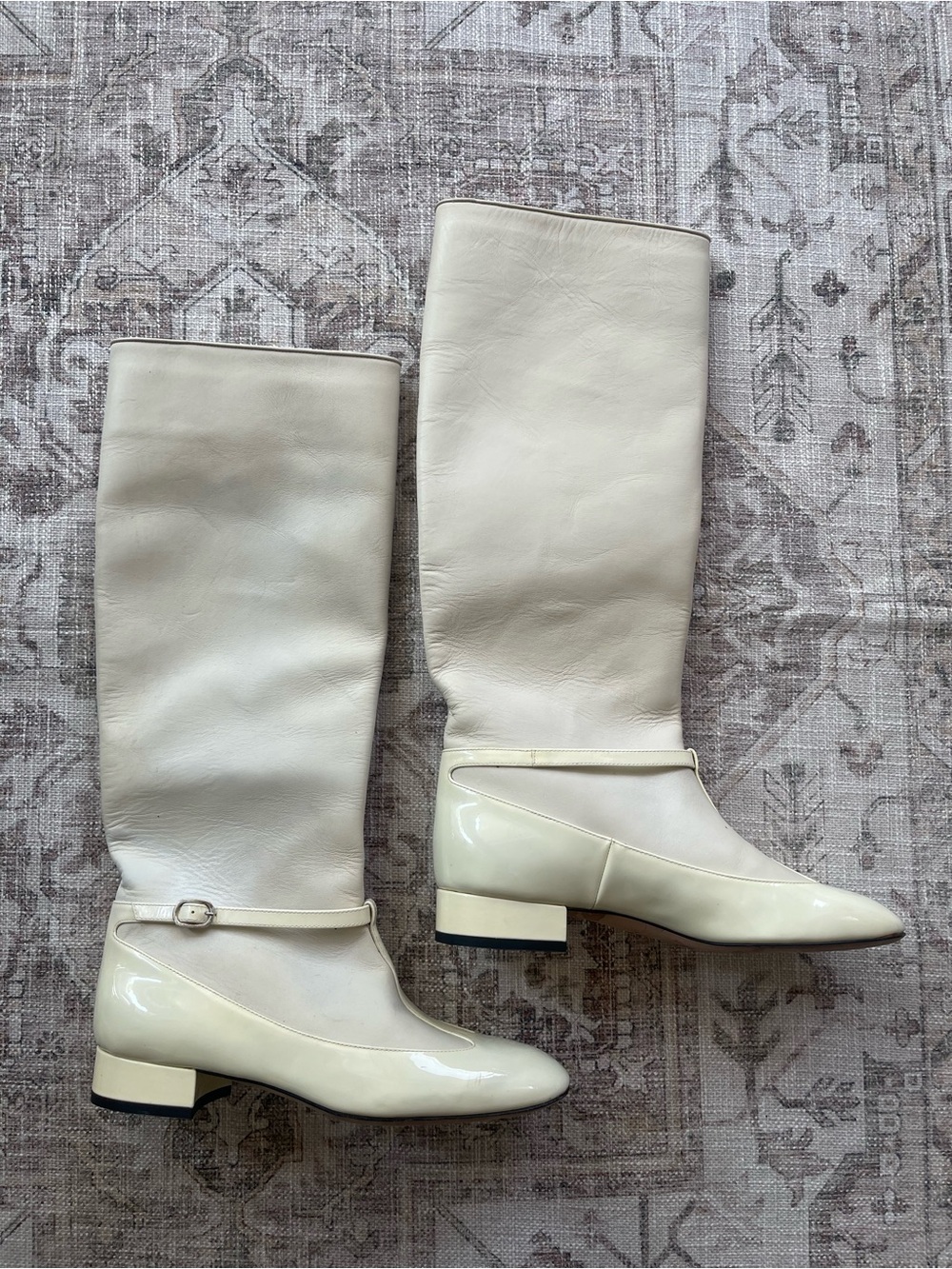 Valentino Garavani Off-White Knee-High Leather Heeled Boots